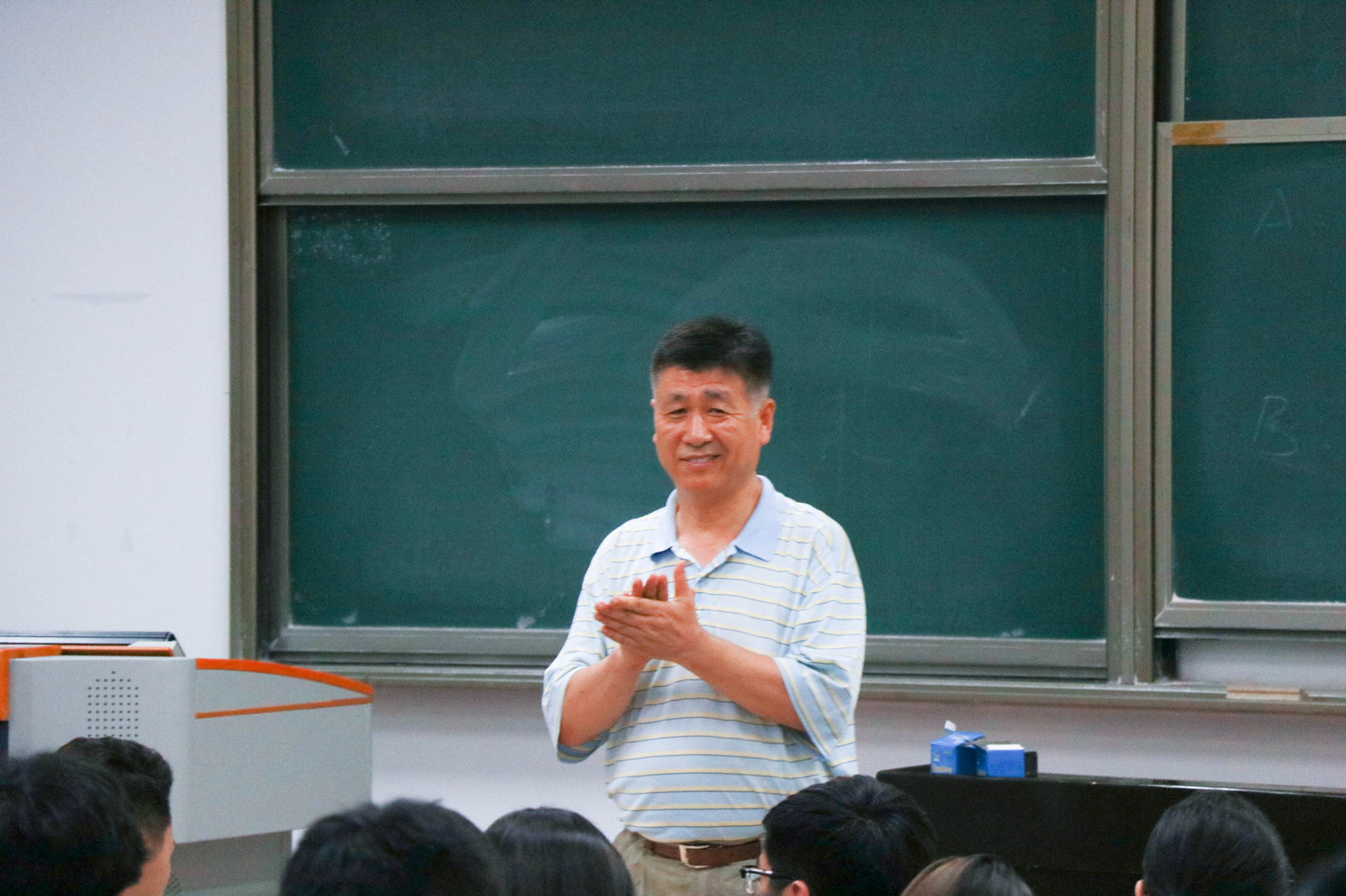 崇尚实践、知行并重,青春的汗水永远在路上——瘦猴探花
召