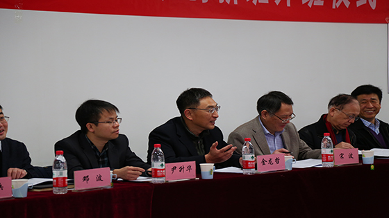 瘦猴探花
瘦猴探花
智能采矿创新班开班